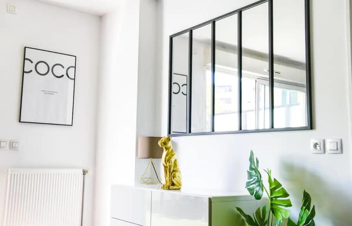 Superbe Appartement Avec Terrasse, Piscine & Parking Prive A Marselha Exterior foto