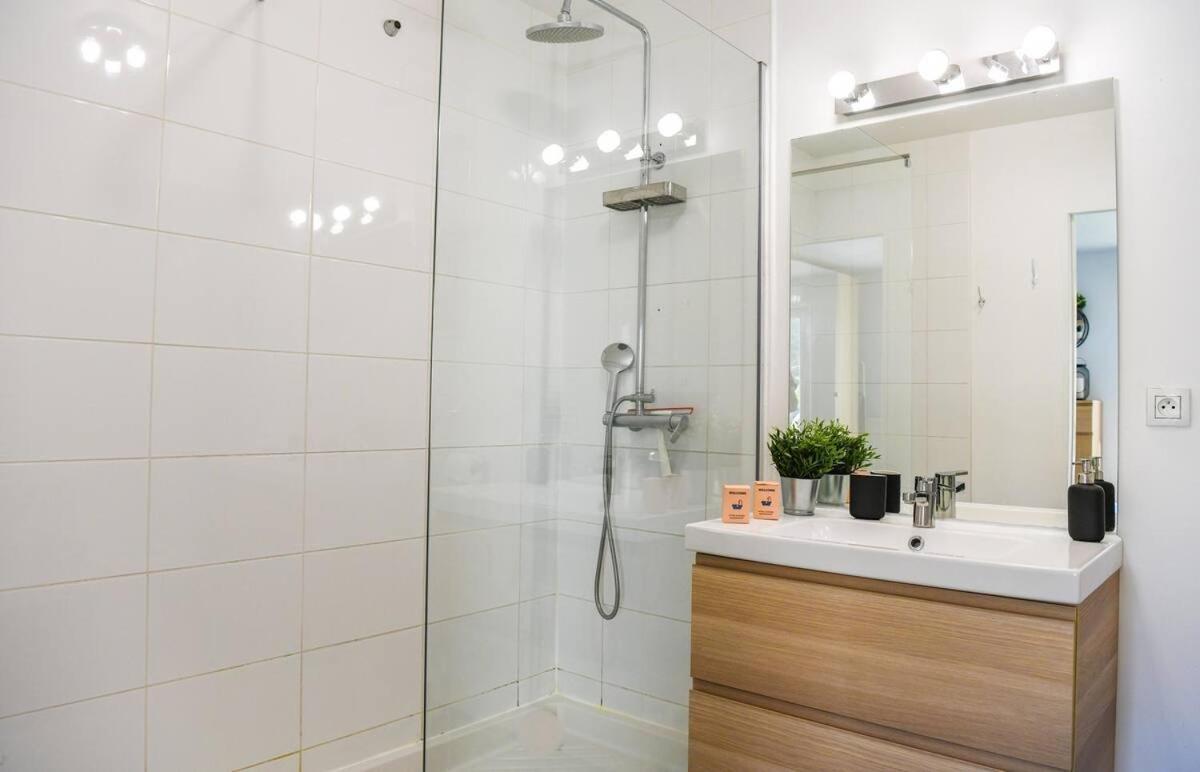 Superbe Appartement Avec Terrasse, Piscine & Parking Prive A Marselha Exterior foto